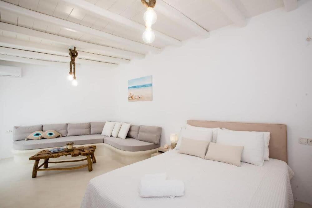 Romantic Mykonian Oasis With Jacuzzi & Sea View Apartment